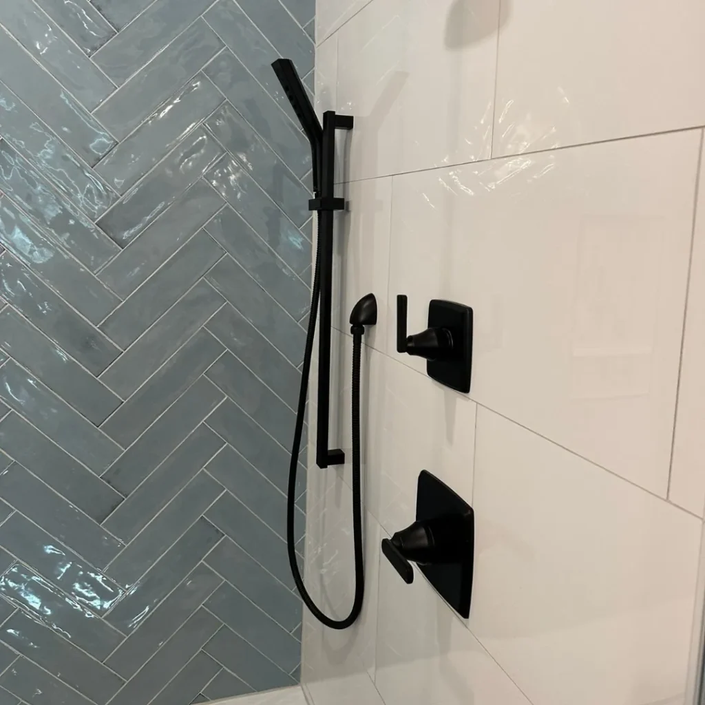 Common bathroom remodeling mistakes with budget, design, ventilation, and material errors