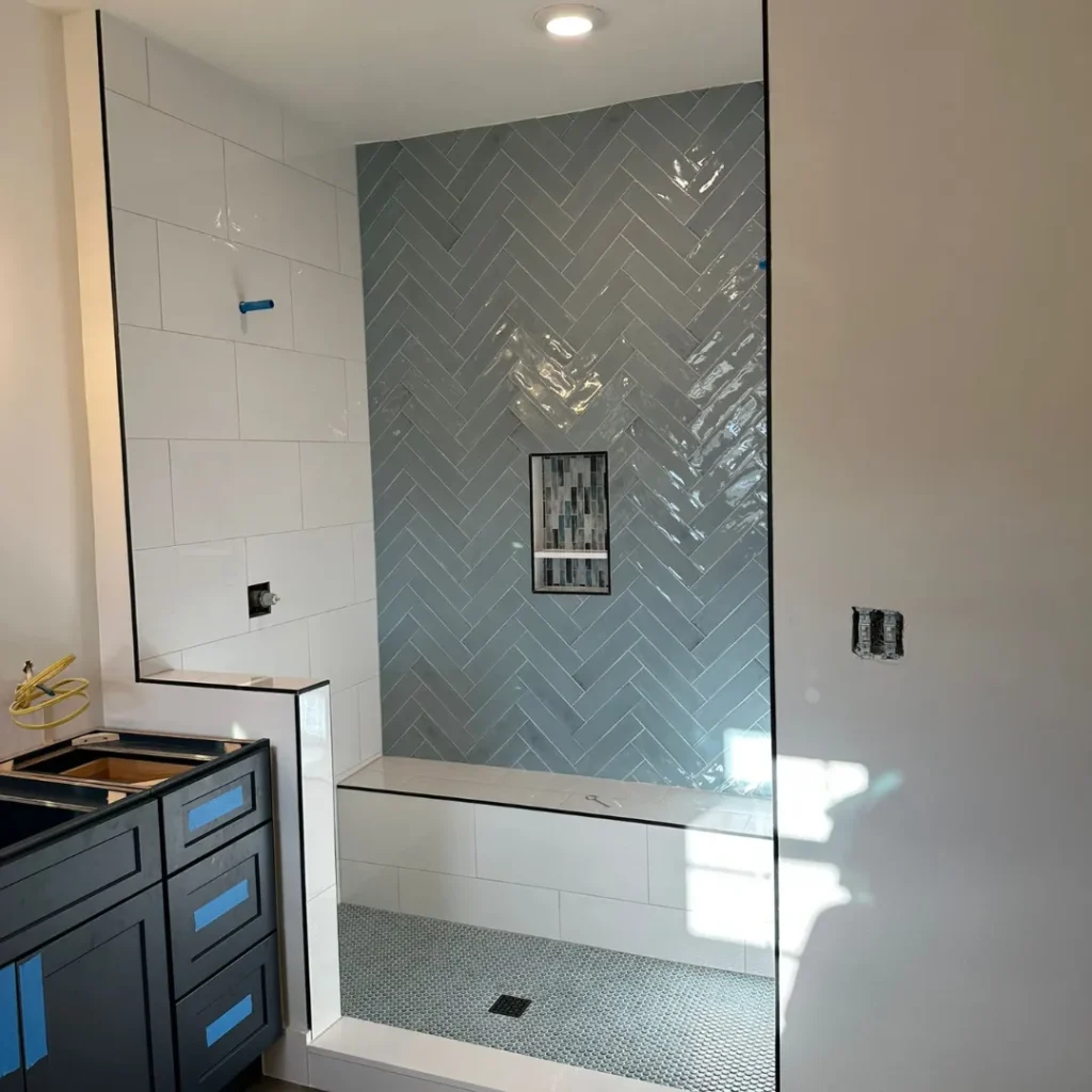 Infographic showing 10 questions to ask before a bathroom remodeling project